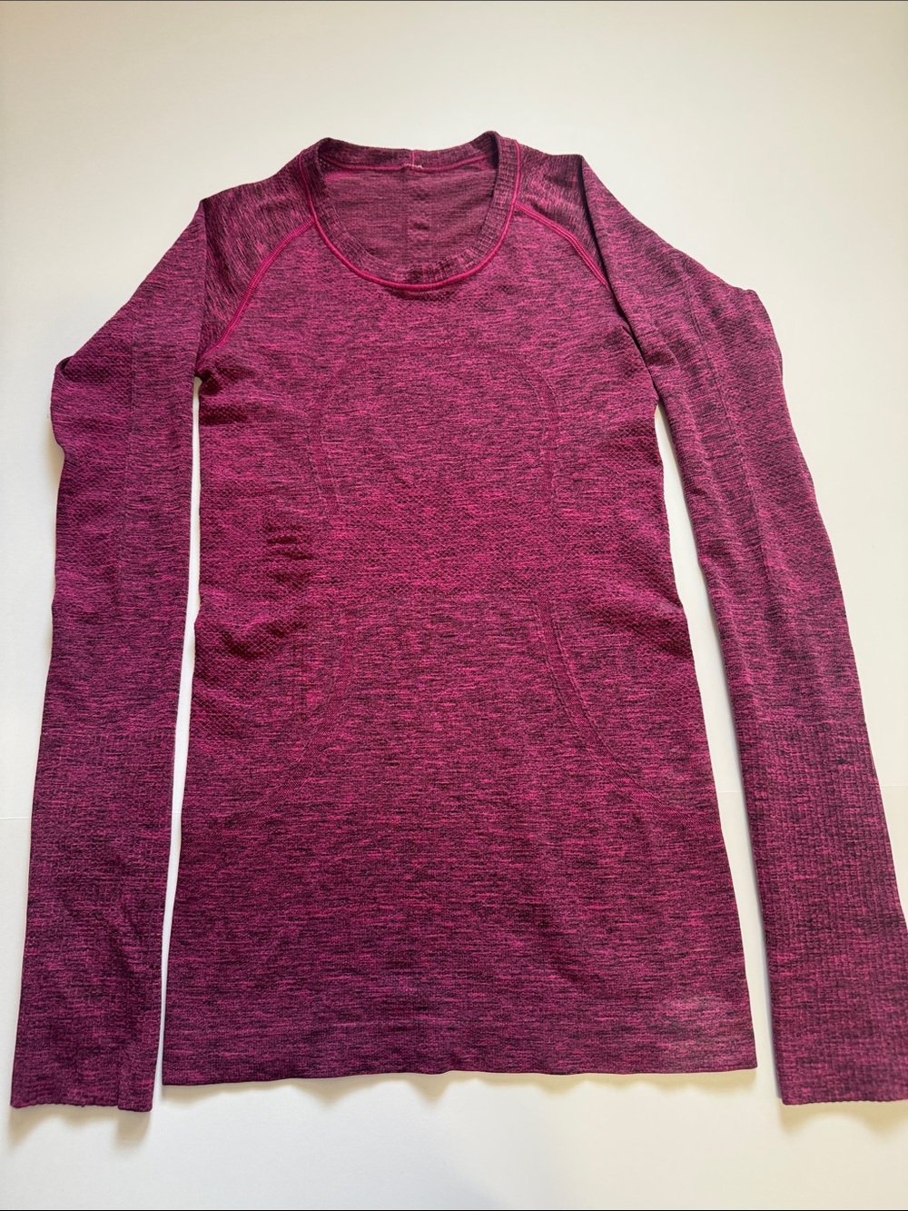 Lululemon Swiftly Shirt Womens Size 2 Long Sleeve